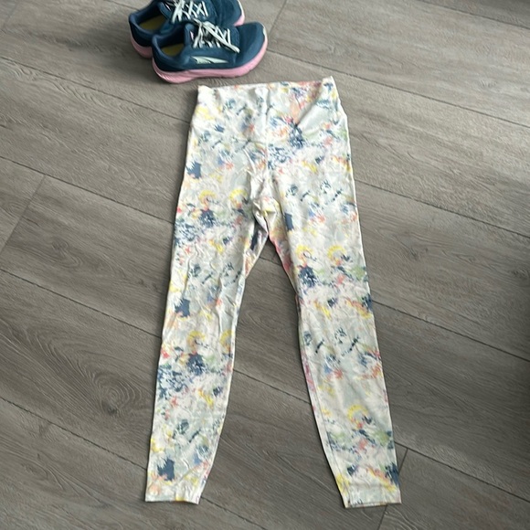 Extra high rise old navy leggings go dry size m - Picture 1 of 5